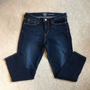 [Levi Strauss Signature] mid-rise skinny jeans